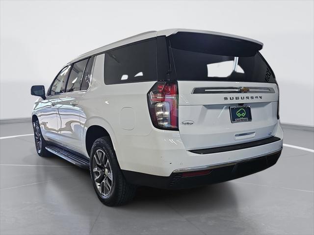 2023 Chevrolet Suburban 4WD LT