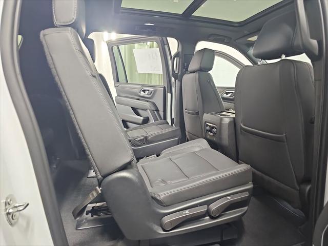 2023 Chevrolet Suburban 4WD LT