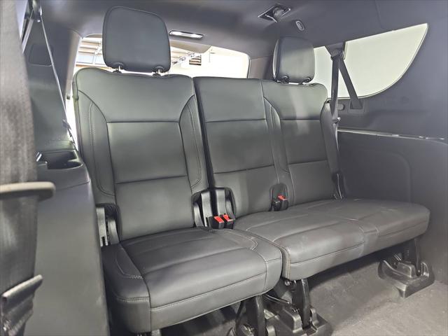 2023 Chevrolet Suburban 4WD LT