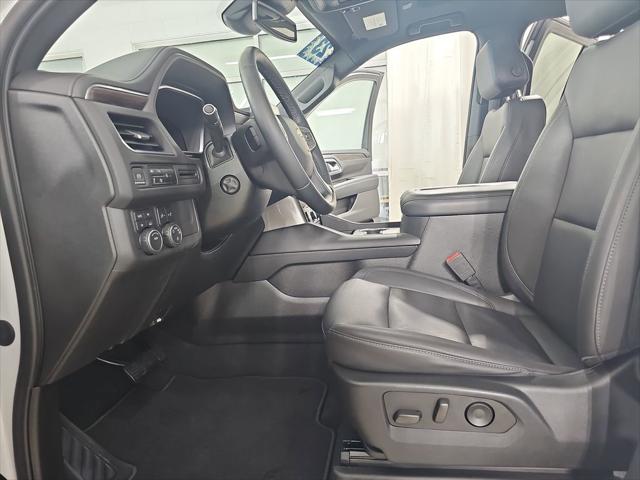 2023 Chevrolet Suburban 4WD LT