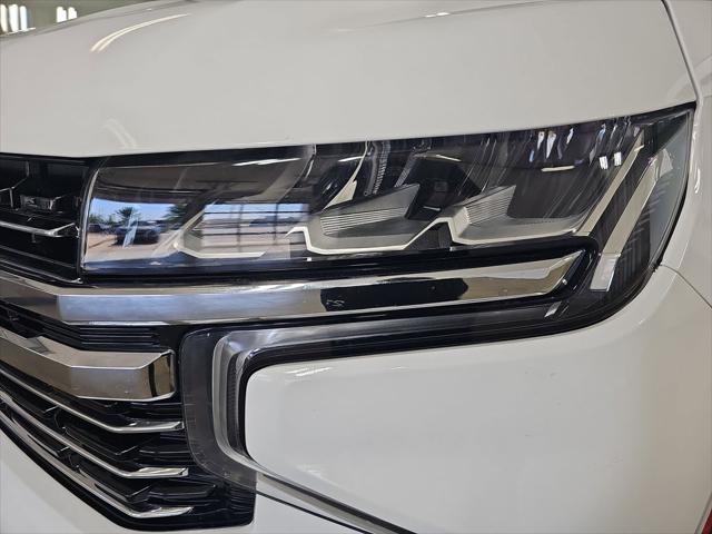 2023 Chevrolet Suburban 4WD LT