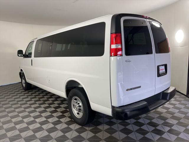 2026 Chevrolet Express Passenger 3500 Extended Wheelbase, LS, RWD