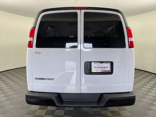 2026 Chevrolet Express Passenger 3500 Extended Wheelbase, LS, RWD