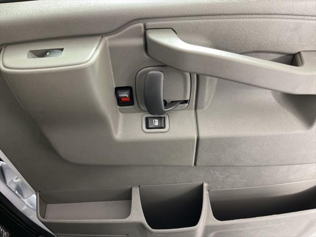 2026 Chevrolet Express Passenger 3500 Extended Wheelbase, LS, RWD