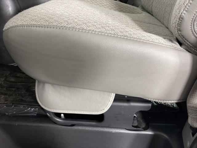 2026 Chevrolet Express Passenger 3500 Extended Wheelbase, LS, RWD