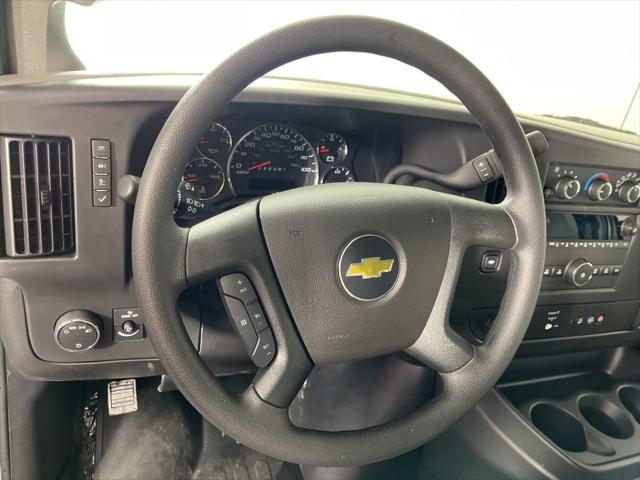 2026 Chevrolet Express Passenger 3500 Extended Wheelbase, LS, RWD