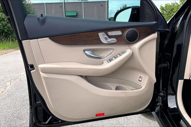 2022 Mercedes-Benz GLC SUV