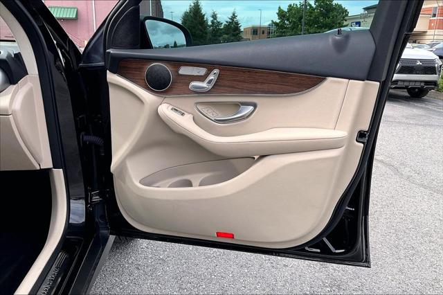 2022 Mercedes-Benz GLC SUV