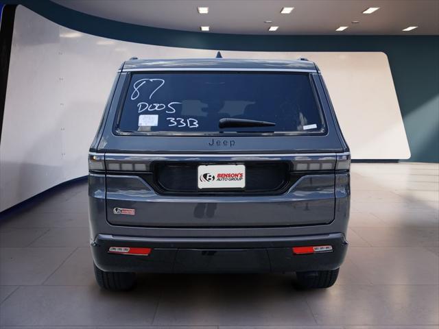 2026 Jeep Grand Wagoneer 4x2