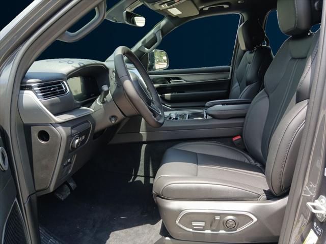 2026 Jeep Grand Wagoneer 4x2