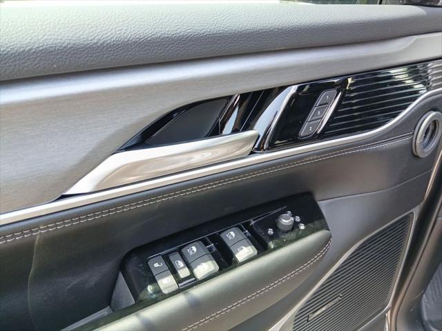 2026 Jeep Grand Wagoneer 4x2