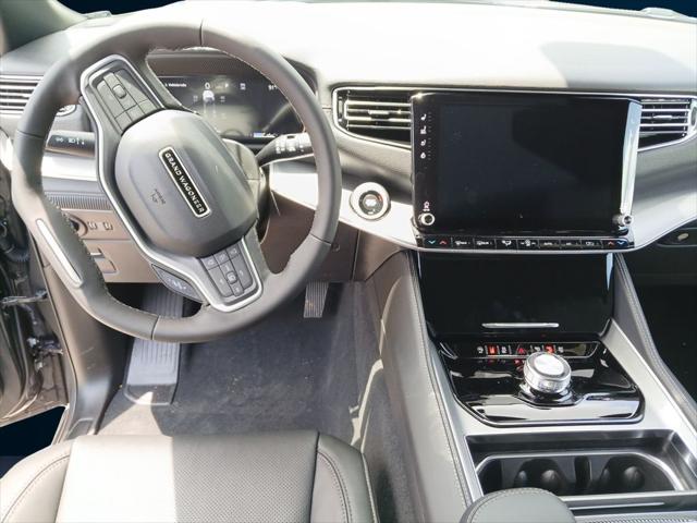 2026 Jeep Grand Wagoneer 4x2