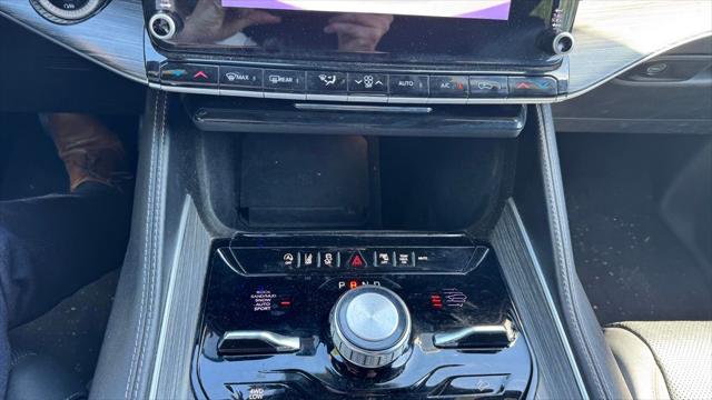2023 Jeep Wagoneer Series III 4x4