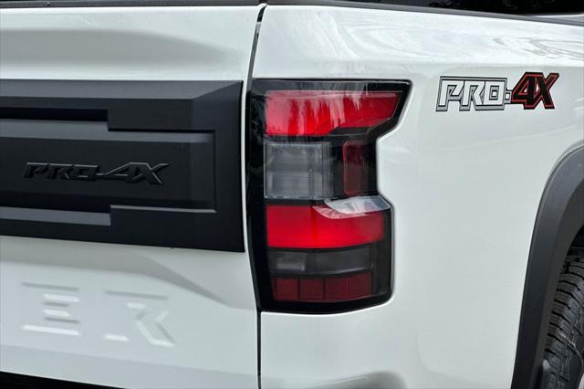 2026 Nissan Frontier Crew Cab PRO-4X 4x4