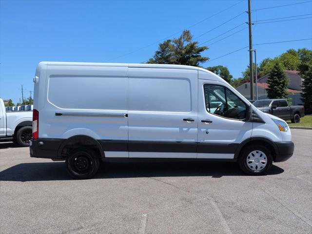 2016 Ford Transit Base