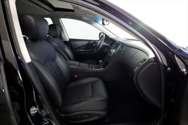 2017 INFINITI QX50 Base
