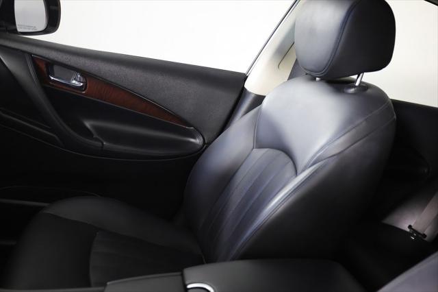 2017 INFINITI QX50 Base