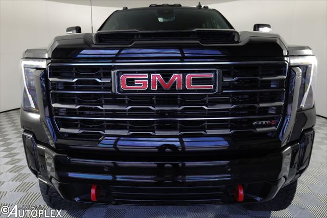 2025 GMC Sierra 2500HD 4WD Crew Cab Standard Bed AT4