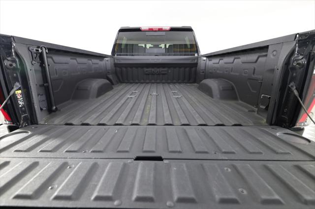 2025 GMC Sierra 2500HD 4WD Crew Cab Standard Bed AT4