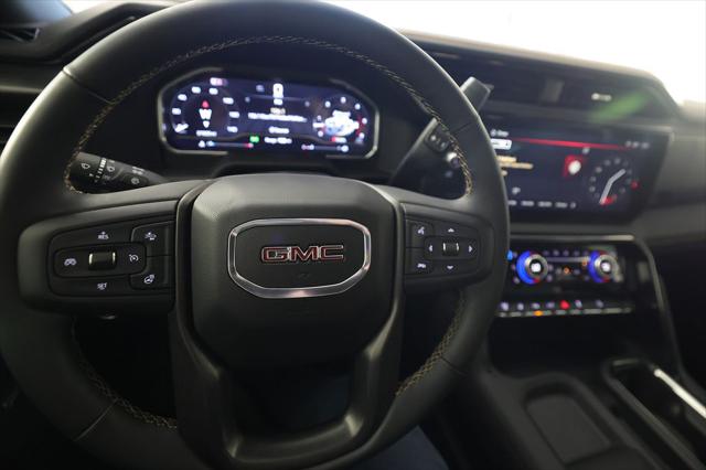 2025 GMC Sierra 2500HD 4WD Crew Cab Standard Bed AT4