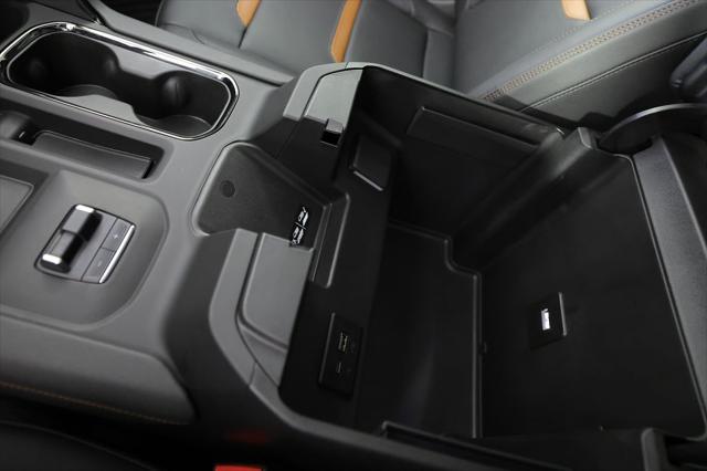 2025 GMC Sierra 2500HD 4WD Crew Cab Standard Bed AT4