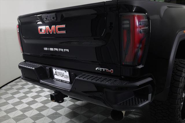 2025 GMC Sierra 2500HD 4WD Crew Cab Standard Bed AT4