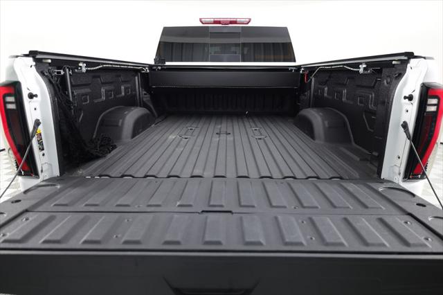 2024 GMC Sierra 2500HD 4WD Crew Cab Standard Bed AT4