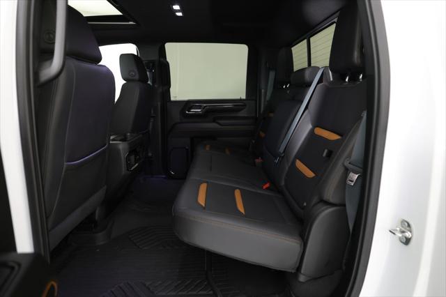 2024 GMC Sierra 2500HD 4WD Crew Cab Standard Bed AT4