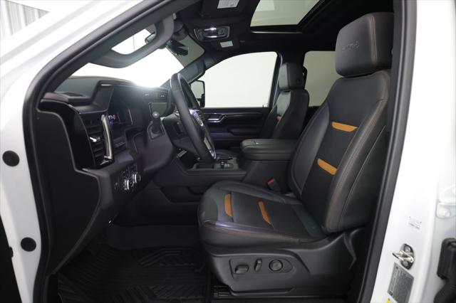 2024 GMC Sierra 2500HD 4WD Crew Cab Standard Bed AT4