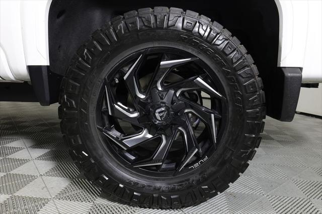2024 GMC Sierra 2500HD 4WD Crew Cab Standard Bed AT4
