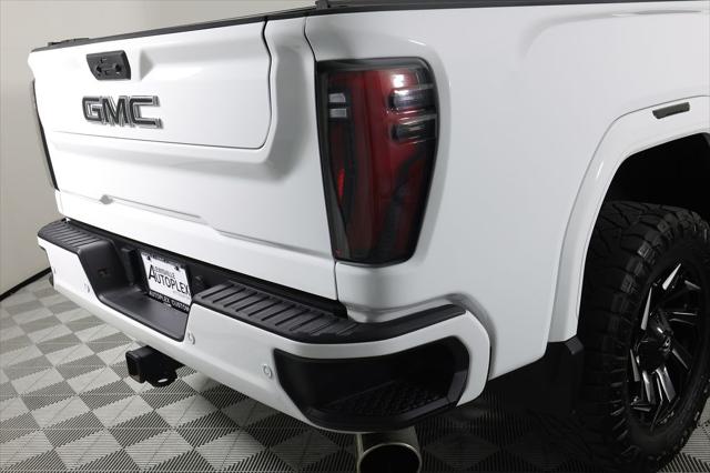 2024 GMC Sierra 2500HD 4WD Crew Cab Standard Bed AT4