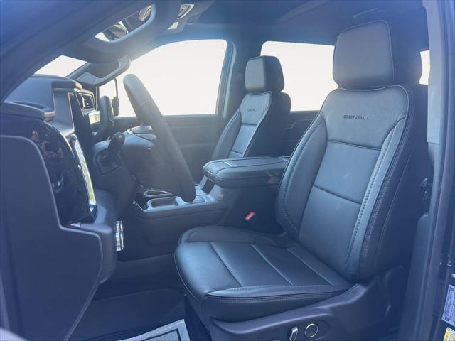 2026 GMC Sierra 2500HD Crew Cab, Standard Bed, Denali, 4WD