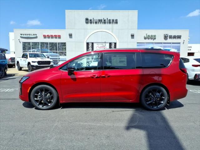 2027 Chrysler Pacifica Limited for sale in Columbiana, OH