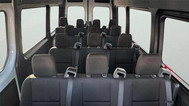 2025 Mercedes-Benz Sprinter 2500 High Roof 4-Cyl Diesel