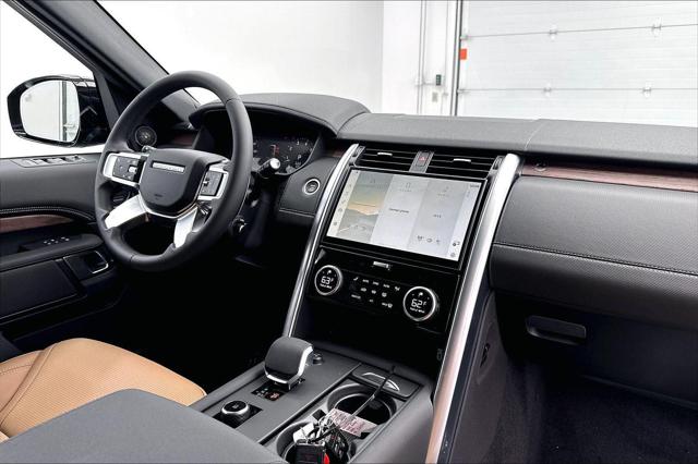 2026 Land Rover Discovery Dynamic SE