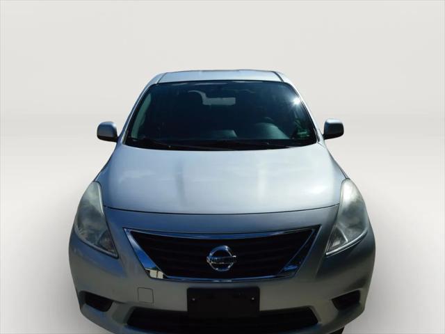 2014 Nissan Versa 1.6 SV