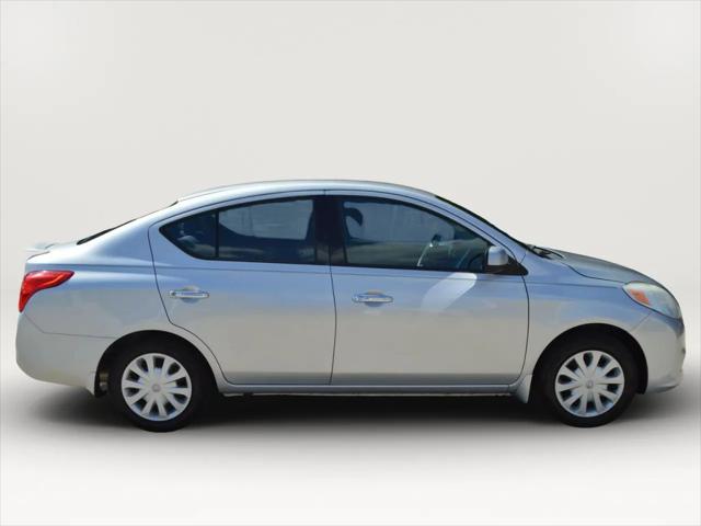 2014 Nissan Versa 1.6 SV