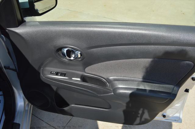 2014 Nissan Versa 1.6 SV