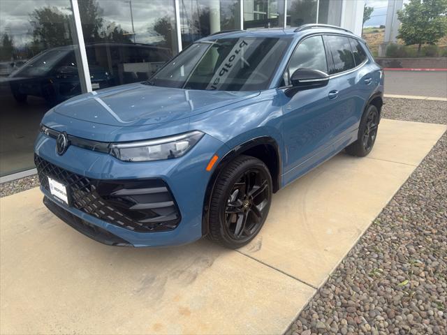 2026 Volkswagen Tiguan SE R-Line Black for sale in Medford, OR