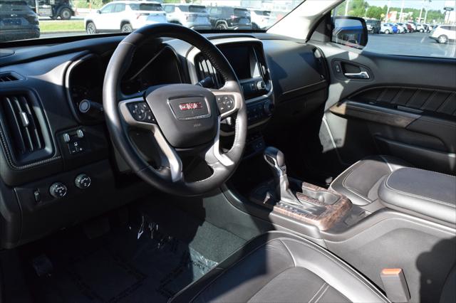 2022 GMC Canyon 4WD Crew Cab Short Box Denali
