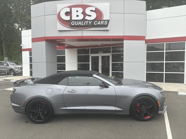 2022 Chevrolet Camaro RWD Convertible 2LT