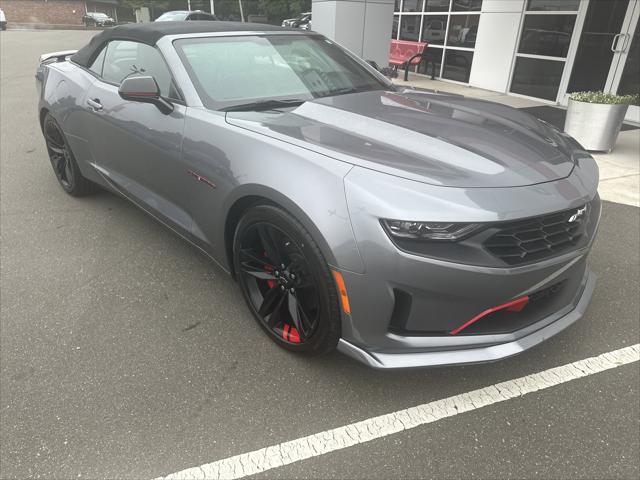 2022 Chevrolet Camaro RWD Convertible 2LT