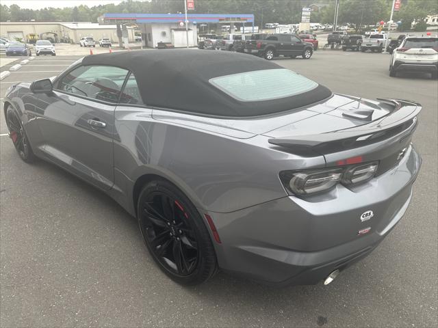 2022 Chevrolet Camaro RWD Convertible 2LT