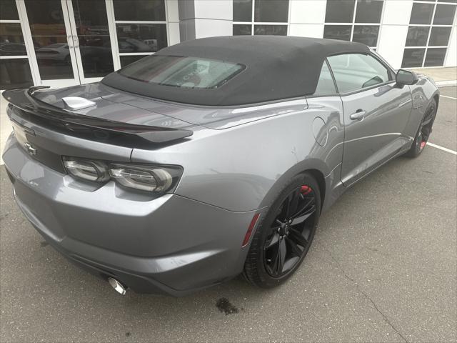 2022 Chevrolet Camaro RWD Convertible 2LT