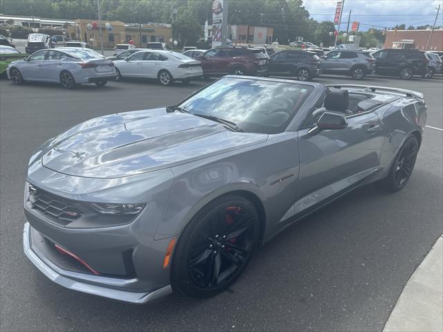 2022 Chevrolet Camaro RWD Convertible 2LT