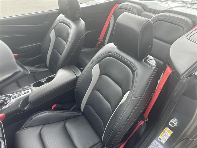 2022 Chevrolet Camaro RWD Convertible 2LT