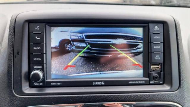 2016 Chrysler Town & Country Touring