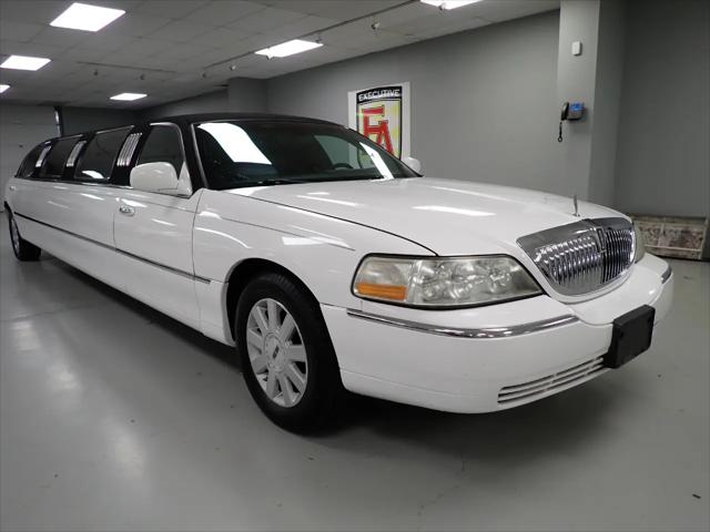 2004 Lincoln Town Car Limousine for sale in Lee's Summit, MO