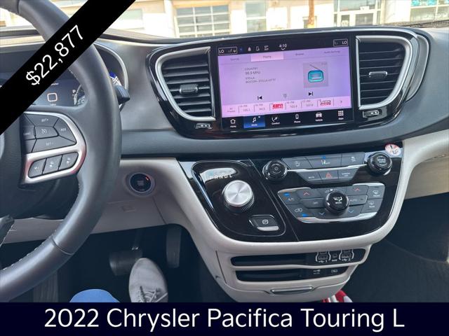 2022 Chrysler Pacifica Touring L