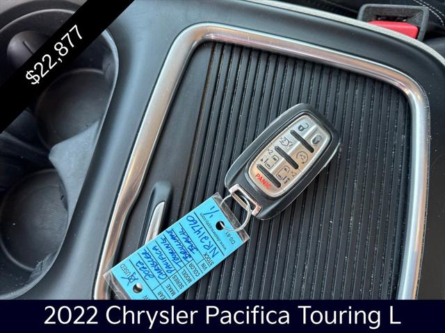 2022 Chrysler Pacifica Touring L